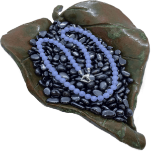 Chalcedon-auf-Haematit-GemstoneEmpire